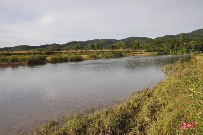 Một dòng Ngàn Sâu...