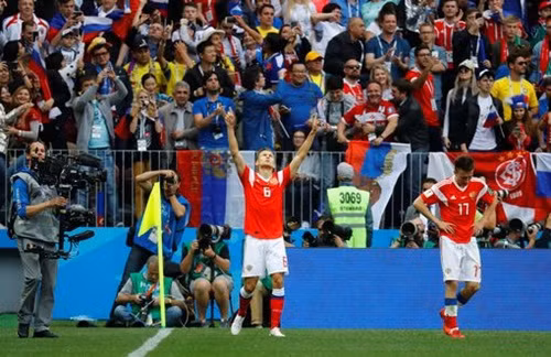 Nga 5-0 Saudi Arabia: Chủ nhà thể hiện “thần thái”, cửa đi tiếp rộng mở