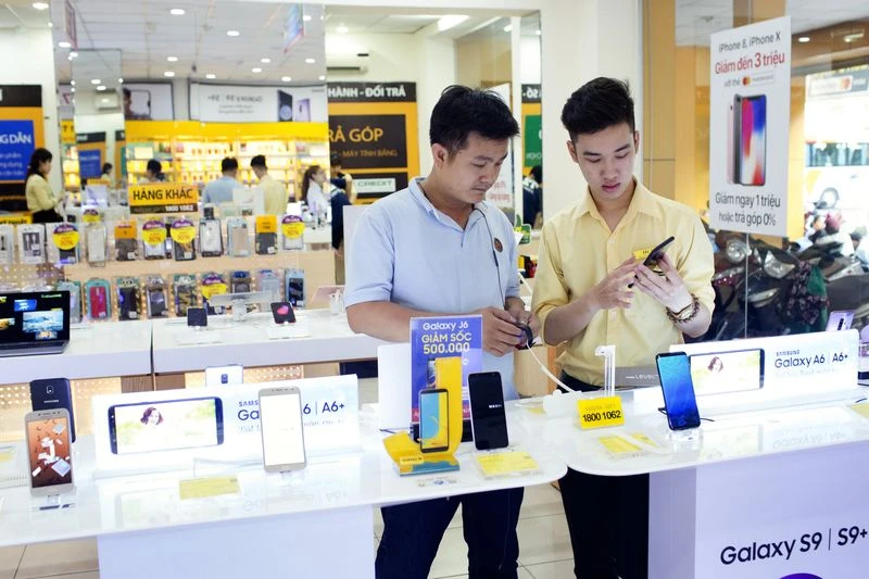 Ông chủ Thế giới Di động: Câu chuyện truyền cảm hứng của một tỷ phú tự thân