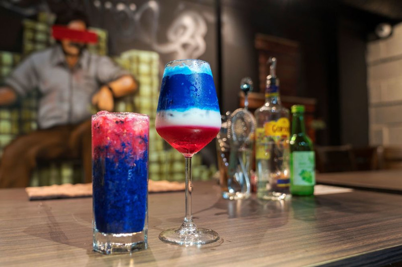 Cùng bộ đôi Kim - Trump “giả” khám phá đảo quốc Singapore