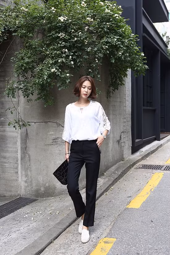 Phối quần âu trẻ trung khi đến văn phòng
