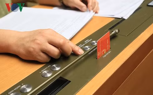 Quốc hội biểu quyết thông qua Luật An ninh mạng