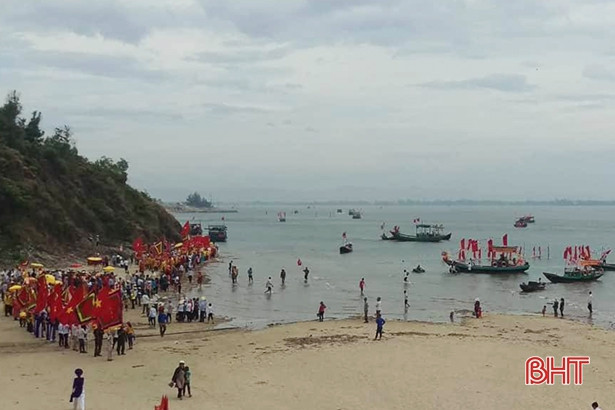 Trang nghiêm rước bằng Di sản Lễ hội Đền Chiêu Trưng