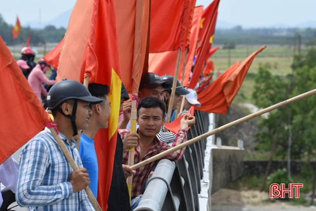 Trang nghiêm rước bằng Di sản Lễ hội Đền Chiêu Trưng