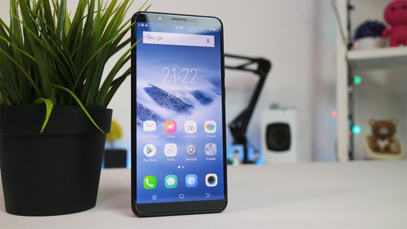5 smartphone tầm trung giá mềm vừa về Việt Nam