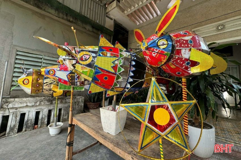 Đèn Trung thu thủ công đa dạng mẫu mã. bqbht_br_tt.jpg