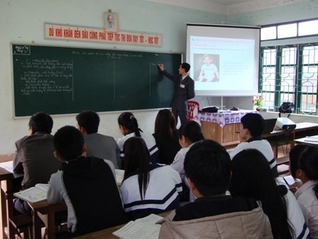 Nỗ lực trong công tác giảng dạy và học tập của thầy và trò đã góp phần mang đến niềm vui sau mỗi mùa thi