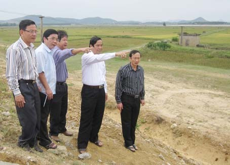 ... và tuyến đê La Giang