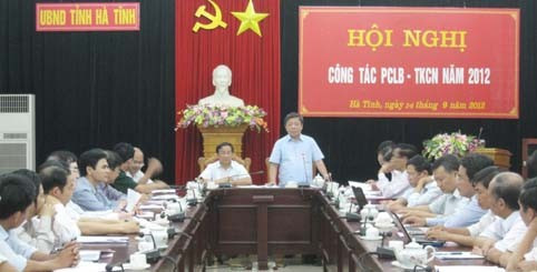 Chủ tịch UBND tỉnh nhấn mạnh: Công tác PCLB-TKCN luôn là nhiệm vụ cấp bách vì vậy các địa phương, các ngành cần phải chủ động ứng phó kịp thời khi bão lũ xẩy ra