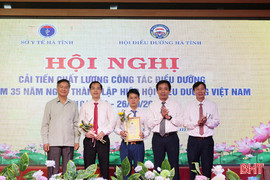Trao giải cho 28 giải pháp, sáng kiến cải tiến chất lượng điều dưỡng