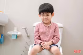 Sống khoẻ cùng BHT: Nỗi lo tiêu chảy ở trẻ trong mùa nóng