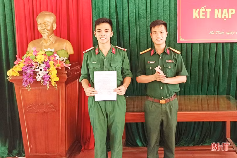 Binh nhất trinh sát đặc nhiệm thỏa ước mơ trở thành sĩ quan biên phòng