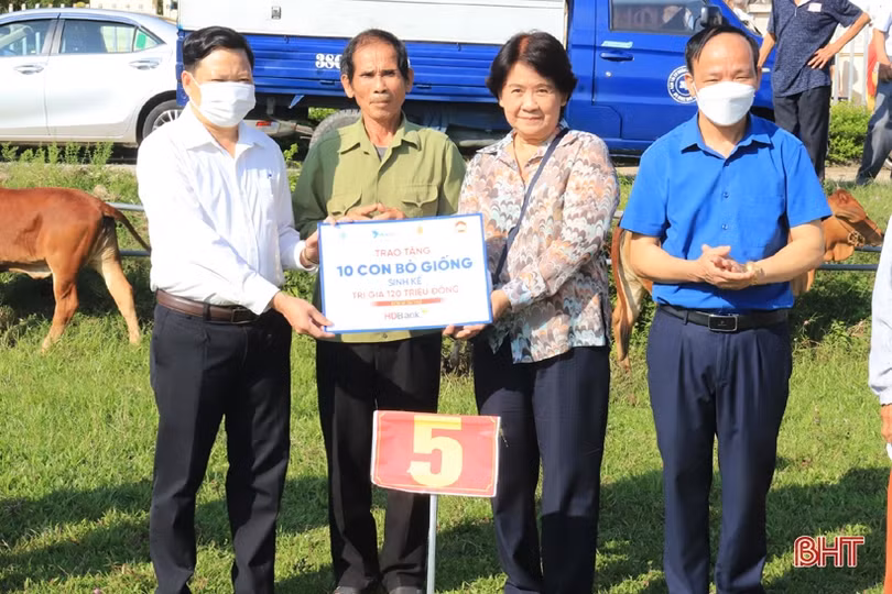 Nhiều hoạt động ý nghĩa hướng đến hộ nghèo, nạn nhân chất độc da cam ở Hương Sơn