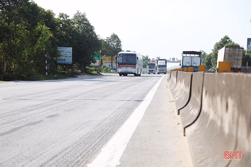 Quốc lộ 1 qua Can Lộc xuống cấp nặng, tiềm ẩn nguy cơ TNGT