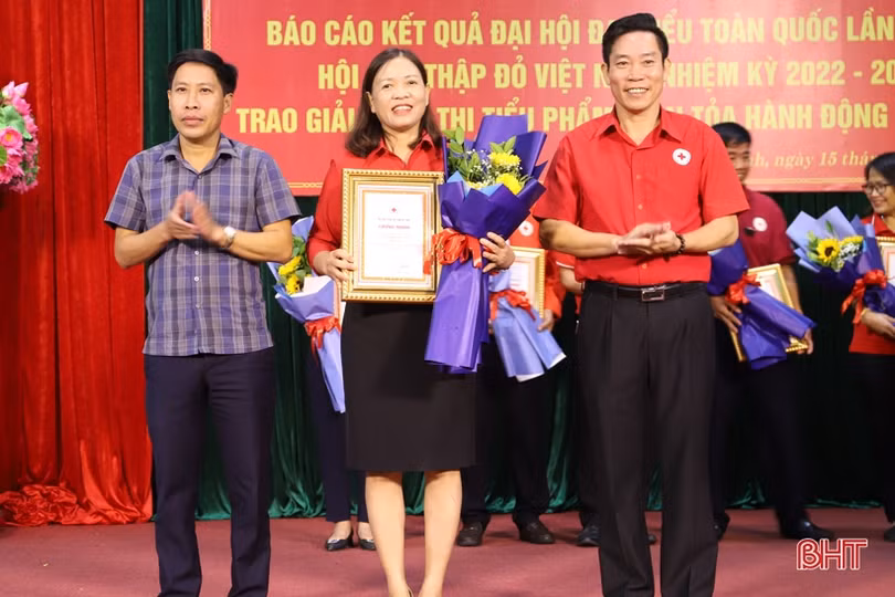 6 tác phẩm đạt giải cuộc thi “Lan tỏa hành động nhân ái”