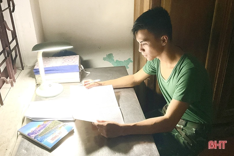 Binh nhất trinh sát đặc nhiệm thỏa ước mơ trở thành sĩ quan biên phòng