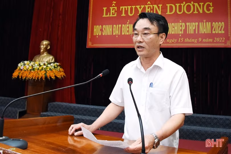 Huyện Kỳ Anh tuyên dương 37 học sinh đạt điểm cao kỳ thi tốt nghiệp THPT
