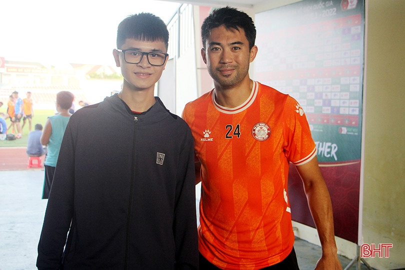 Thầy trò HLV Trương Việt Hoàng làm quen sân Hà Tĩnh