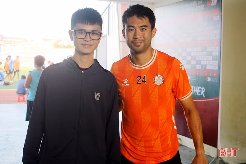 Thầy trò HLV Trương Việt Hoàng làm quen sân Hà Tĩnh