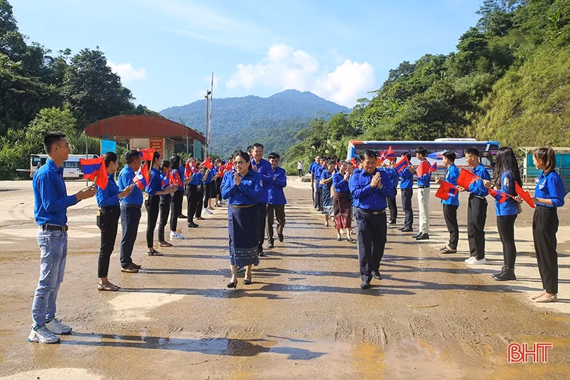 Đoàn đại biểu Thanh niên Lào tham dự Chương trình Gặp gỡ hữu nghị tại Việt Nam