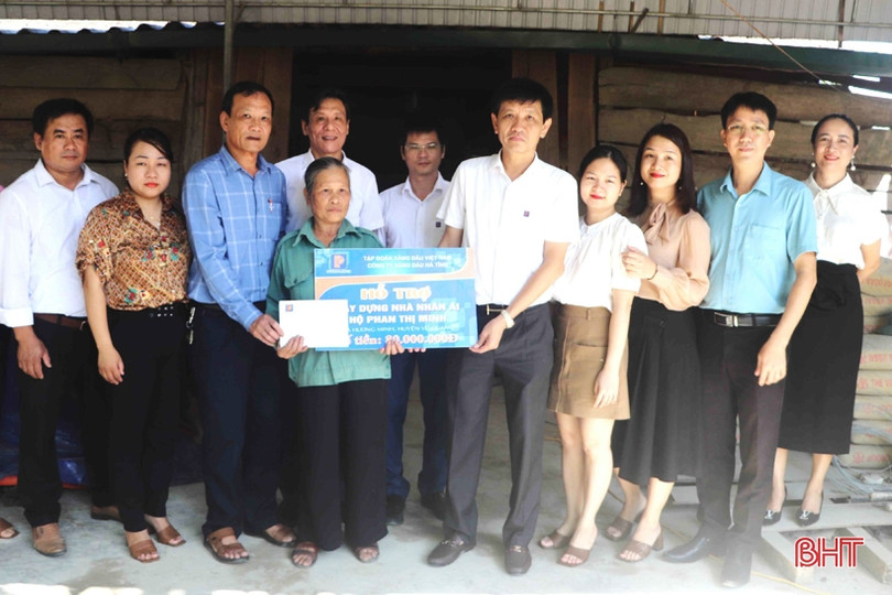 Vũ Quang vận động quyên góp hơn 3 tỷ đồng chăm lo cho người nghèo