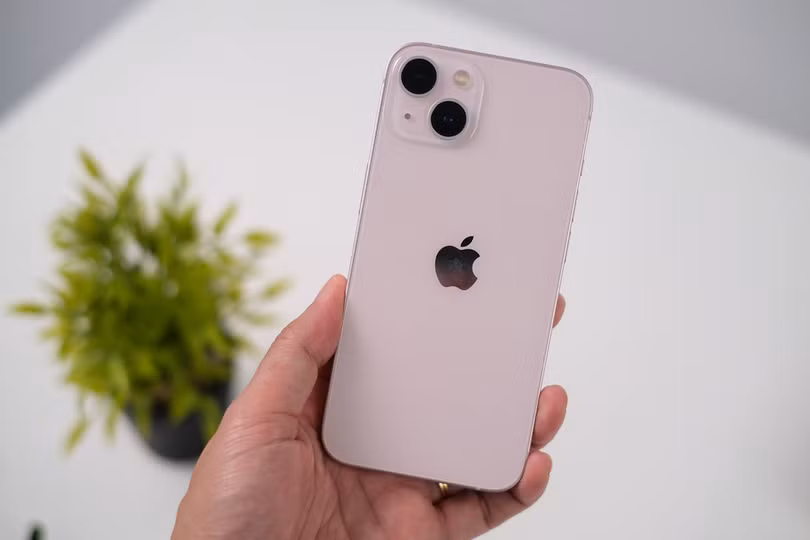 Điện thoại Apple và Samsung đồng loạt giảm giá