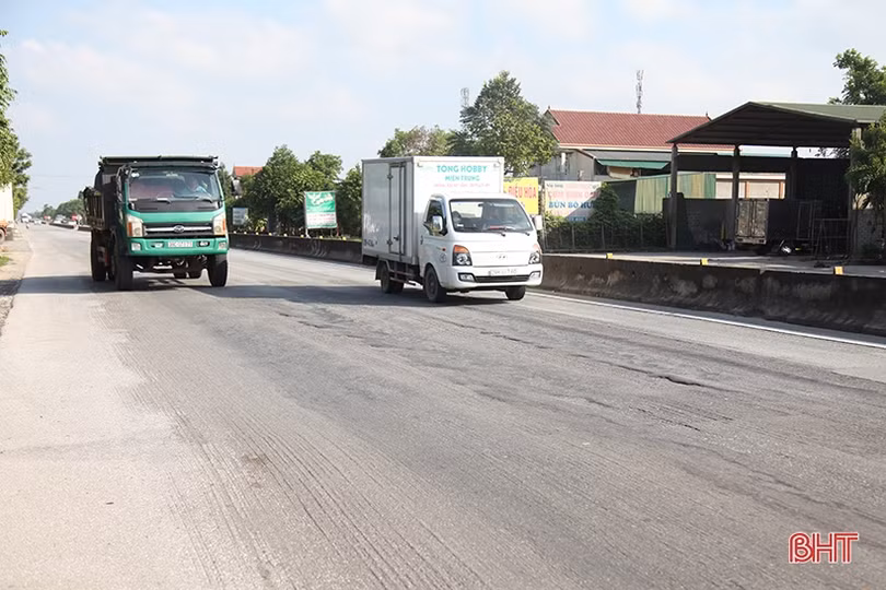 Quốc lộ 1 qua Can Lộc xuống cấp nặng, tiềm ẩn nguy cơ TNGT