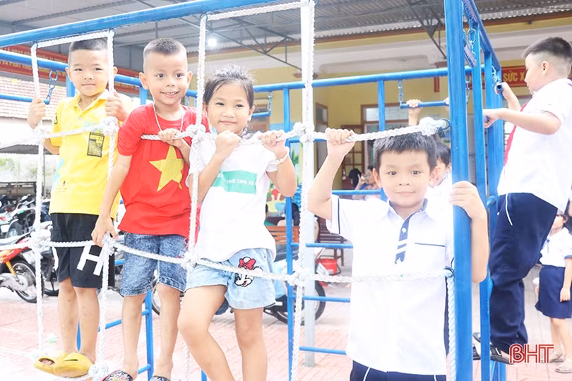 Ra mắt nhà văn hóa cộng đồng - ngôi nhà trí tuệ tại xã Việt Tiến