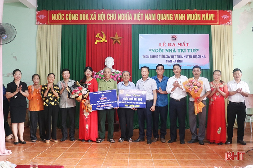 Ra mắt nhà văn hóa cộng đồng - ngôi nhà trí tuệ tại xã Việt Tiến