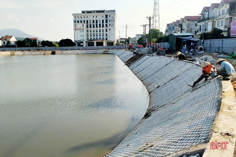 Các công trình cấp bách ở TX Kỳ Anh “tăng tốc” thi công trước mùa mưa bão