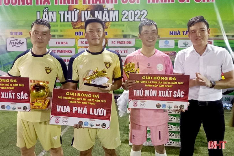 FC New Focus vô địch Giải Bóng đá lão tướng Hà Tĩnh tranh cúp Nam Sport