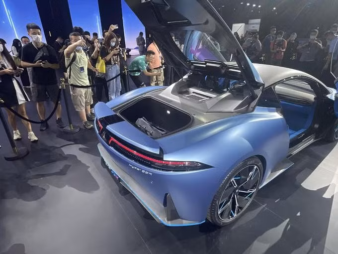 Ô tô điện Trung Quốc có công suất lớn hơn cả siêu xe Bugatti Veyron