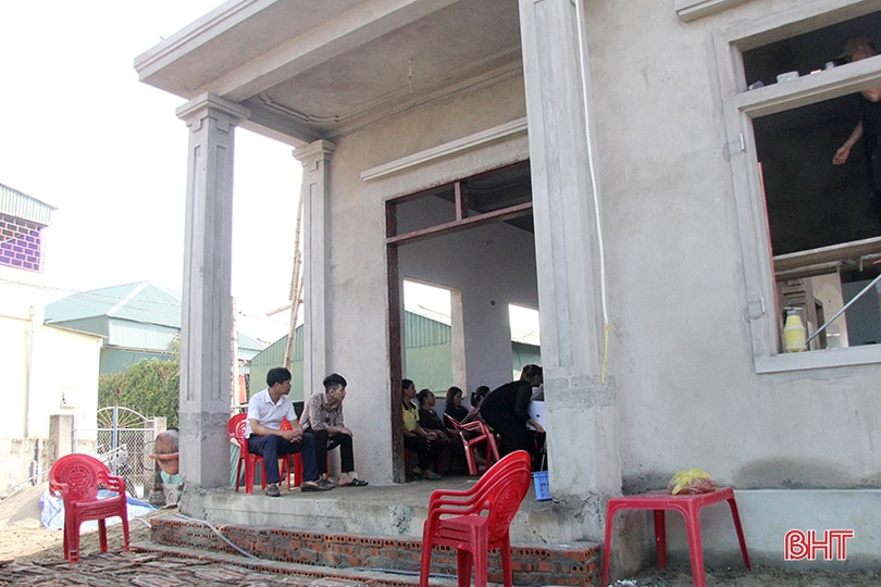 Bàn giao “Nhà an toàn cho ngư dân” ở Nghi Xuân