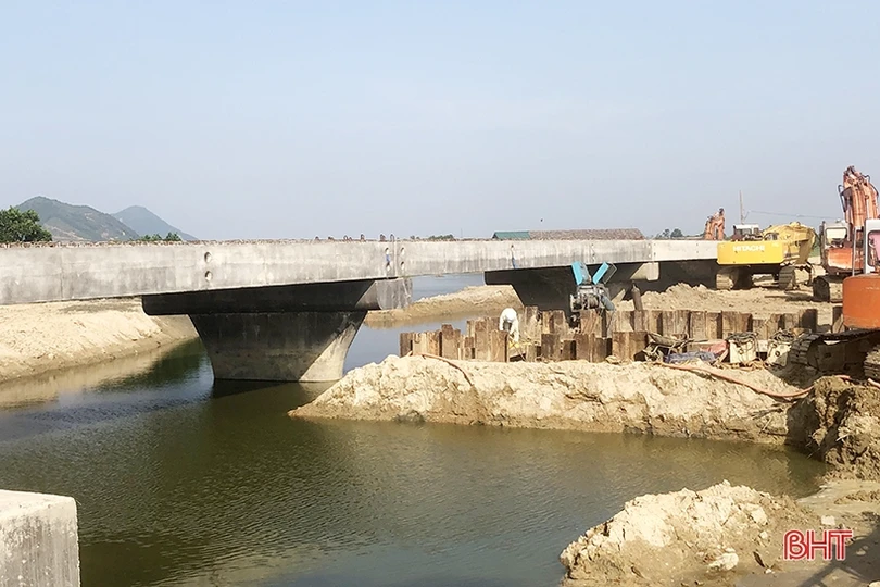 Các công trình cấp bách ở TX Kỳ Anh “tăng tốc” thi công trước mùa mưa bão