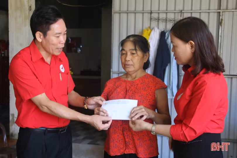 6 tác phẩm đạt giải cuộc thi “Lan tỏa hành động nhân ái”