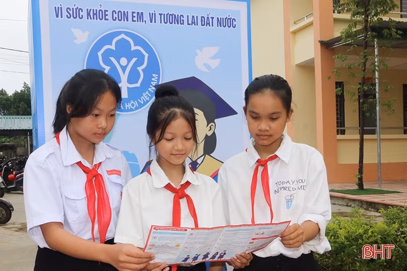 Kinh nghiệm duy trì 100% tỷ lệ bao phủ BHYT học sinh từ các đơn vị dẫn đầu ở BHXH Hà Tĩnh