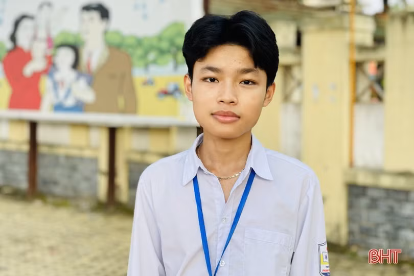 Nam sinh Hà Tĩnh nỗ lực vượt khó, chinh phục IELTS 7.5