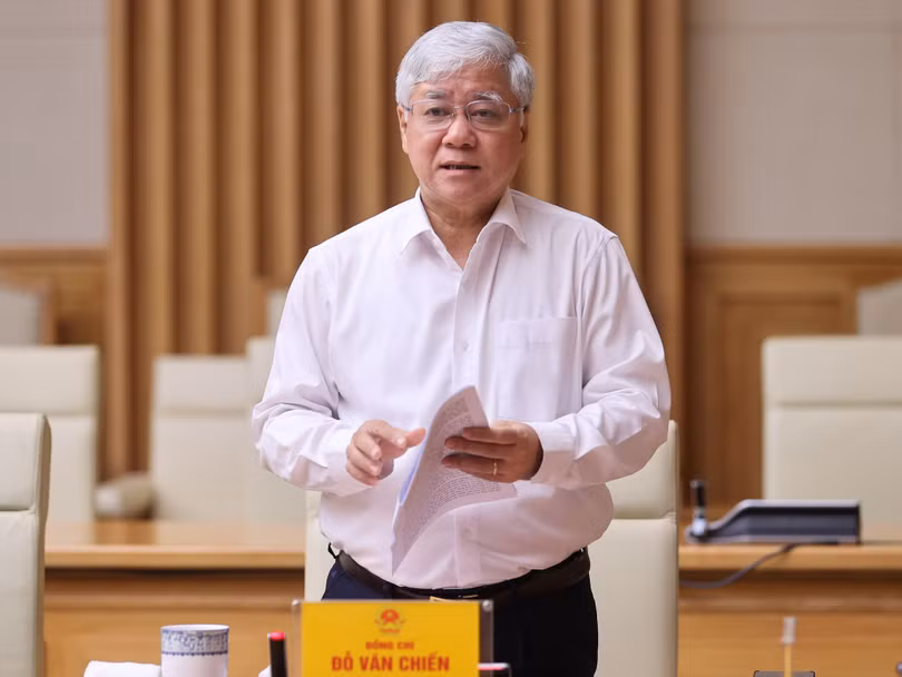 Thủ tướng yêu cầu thấm nhuần “bài học xương máu” về tiêm vaccine, sớm khắc phục bằng được tình trạng thiếu thuốc