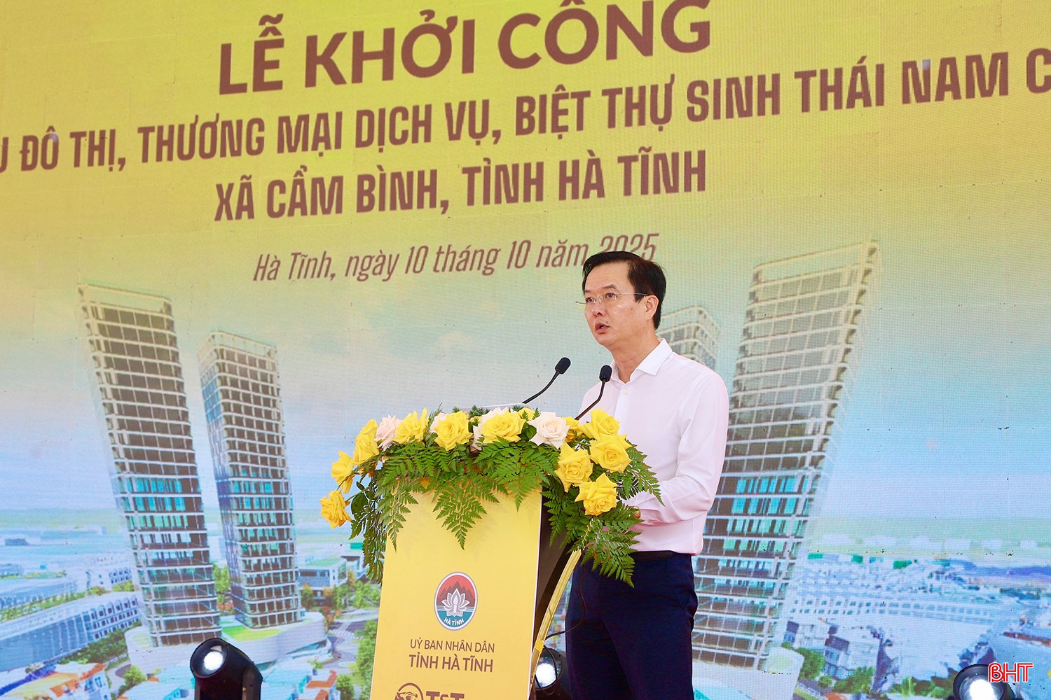 Phó Chủ tịch UBND tỉnh Trần Báu Hà phát biểu tại lễ khởi công. bqbht_br_img-5234-copy.jpg