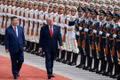 Trung Quốc bắn 21 loạt đại bác chào đón Tổng thống Donald Trump