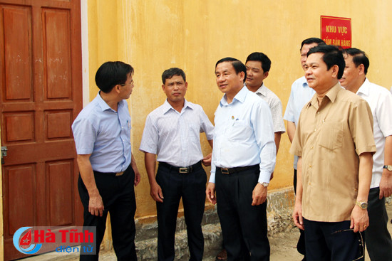 huy dong nguon luc phat huy loi the kinh te huyen mien nui huong khe