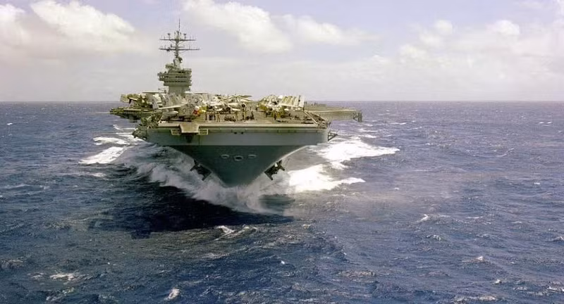 vi sao my o at trien khai tau san bay