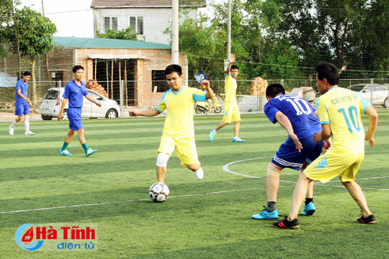 khai mac giai bong da cup hoi nha bao ha tinh lan thu 3