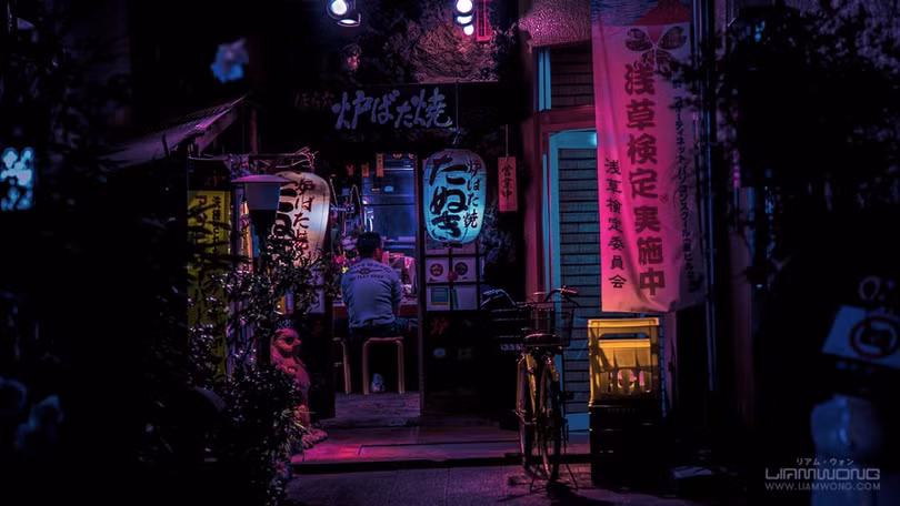 tokyo huyen ao ve dem qua ong kinh liam wong