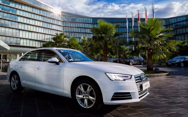 audi a4 the he moi gia tu 1 65 ty dong