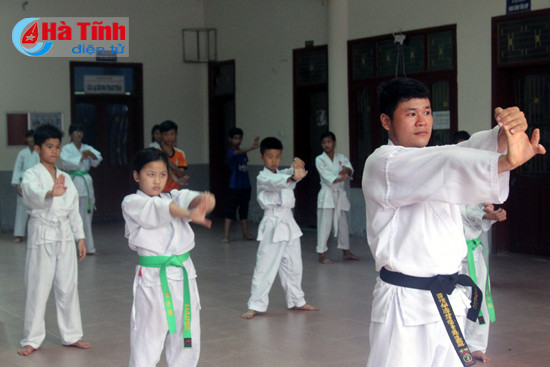 kien tri va kheo leo khi trang bi ky nang cho con tre