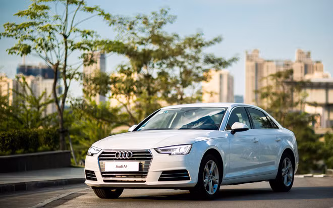 audi a4 the he moi gia tu 1 65 ty dong