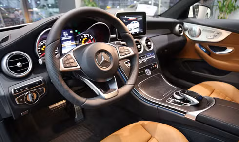 mercedes c300 coupe doc nhat tai viet nam gia 2 69 ty dong