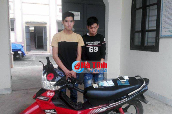 cai ket dang cho cap sinh vien cuop giat tren duong