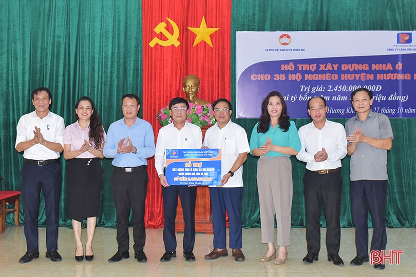 Xăng dầu Hà Tĩnh hỗ trợ 35 hộ nghèo Hương Khê xây nhà ở